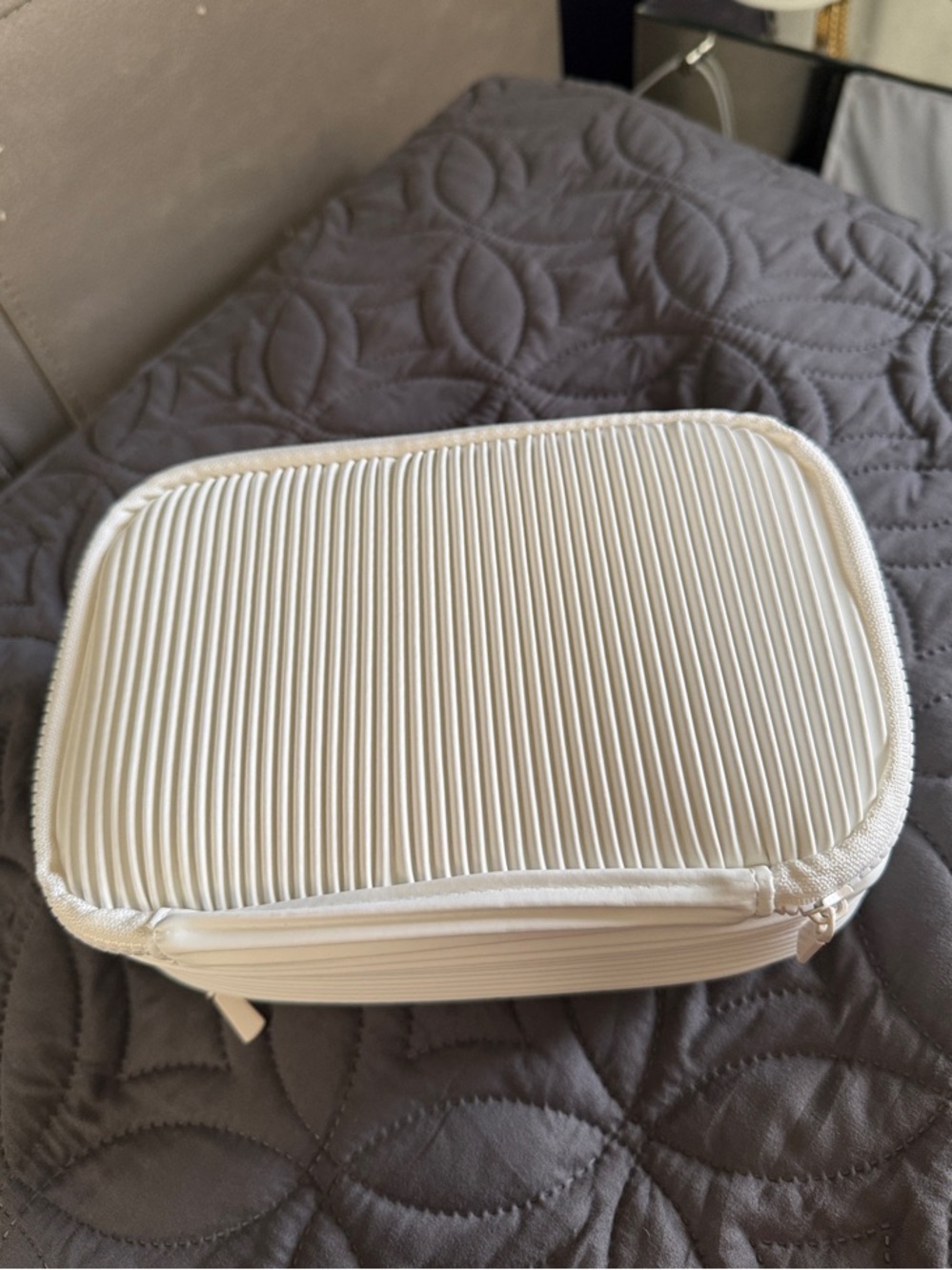 Morphe White Ribbed Cosmetic Bag w/ Brush Holders